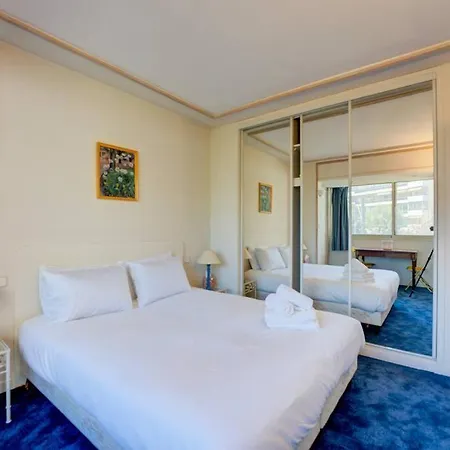 דירה Croisette, Amazing Views, 1-bed