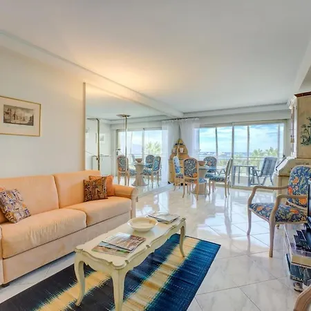 דירה Croisette, Amazing Views, 1-bed קאן