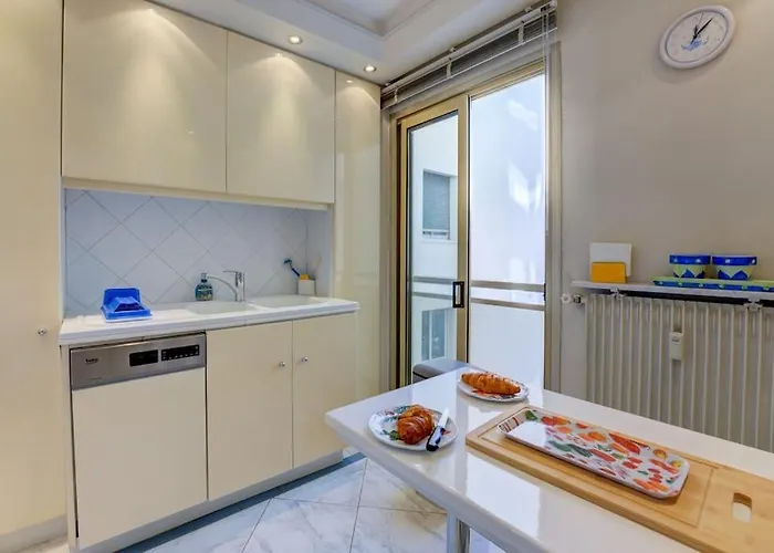 شقة Croisette, Amazing Views, 1-bed *