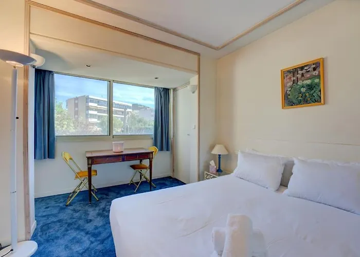 شقة Croisette, Amazing Views, 1-bed *