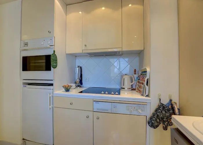 Croisette, Amazing Views, 1-bed * كان