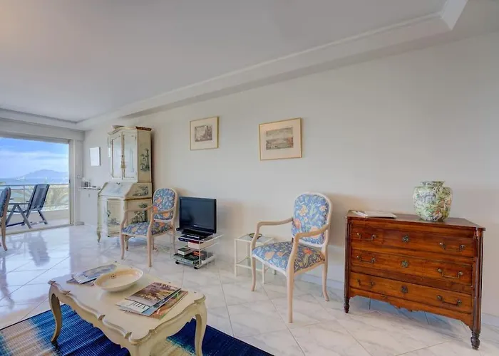 شقة Croisette, Amazing Views, 1-bed كان